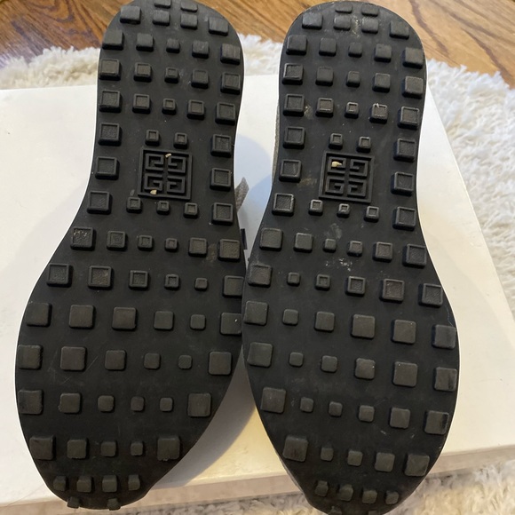 Givenchy sneakers - Picture 3 of 4